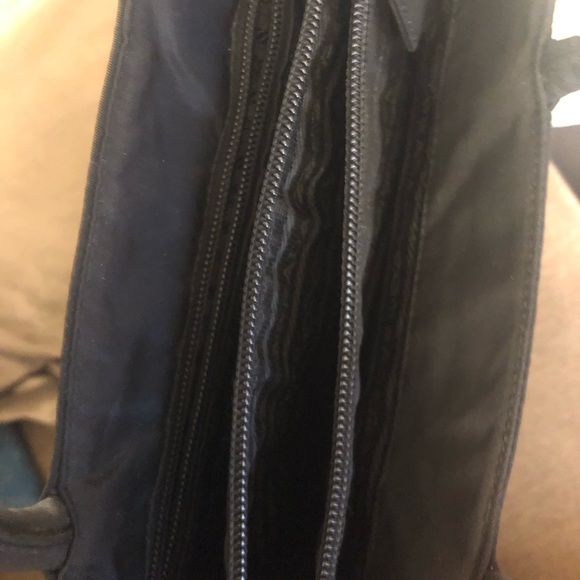 Prada Bag - Picture 3 of 8
